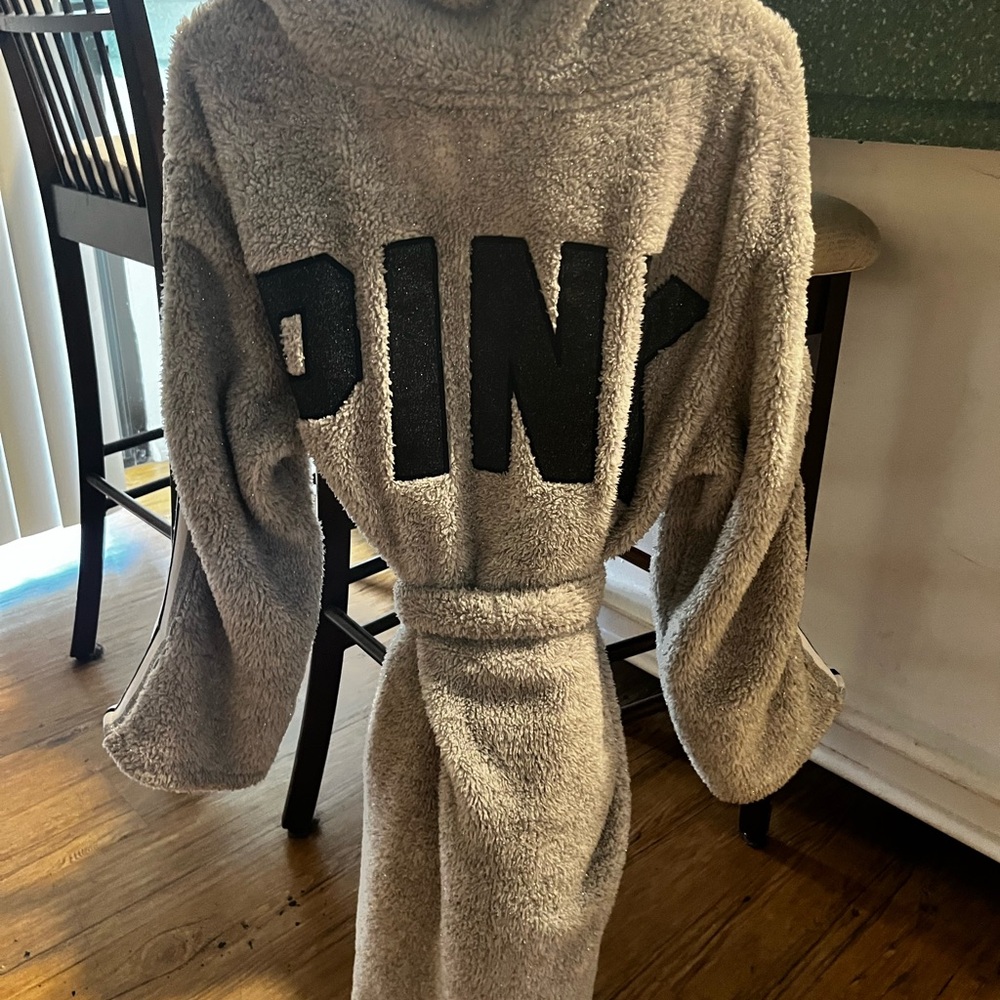 PINK Victoria's Secret Fluffy Gray Robe